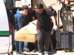 Sandalyeden Düşen Yaşlı Adam Öldü