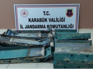 Karabük’te Hırsızlık Şüphelisi 2 Kişi Yakalandı