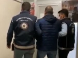 Sahte Pasaportla Göçmen Kaçakçılığı Yapan Şüpheli Yakalandı