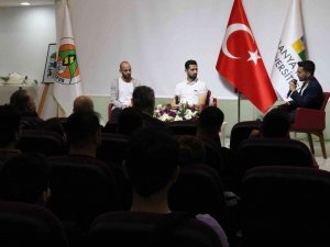Emre Akbaba, “Galatasaray’da Kalsaydım Ritim Bulamazdım”