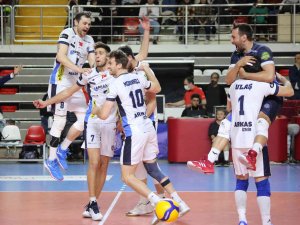 Kupa Voley’de Şampiyon Arkas Spor Oldu