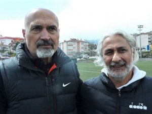 Tarık Yurttaş: “Karabükspor Helva Yenilenecek Kulüp Değildir”