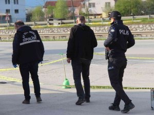 Çalıştığı Akaryakıt İstasyonunda Silahla Vuruldu