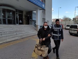 25 Yıl 9 Ay Kesinleşmiş Hapis Cezası Bulunan Hırsızlık Zanlısı Polisten Kaçamadı