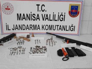 Tarihi Eserleri Satmak İsterken Jandarmaya Yakalandı