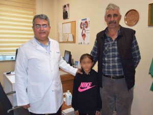 22 Mm Mesane Taşından Kurtulan Çocuk Sağlığına Kavuştu