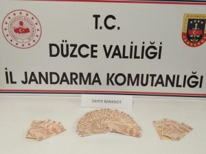 Şüphe Üzerine Durdurulan Araçtan 3 Bin 150 Lira Sahte Para Çıktı