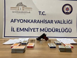 Kumar Oynayan 8 Kişiye 12 Bin 733 Tl Para Cezası Kesildi