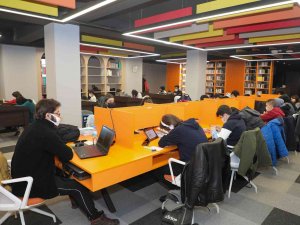 Talas’ın Kütüphanelerine Ara Tatilde De Yoğun İlgi