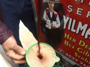 Nisan Ayında Diyarbakır’daki Soğuk Hava Meyan Kökü Şerbeti Satışlarını Etkiledi