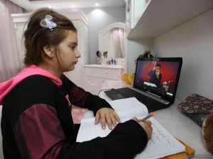 Buca Belediyesinden Ödüllü Yks Ve Lgs Deneme Sınavı