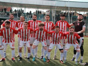 Bilecikspor İlk Yarı Zorlandığı Maçı İkinci Yarıda Bitirdi