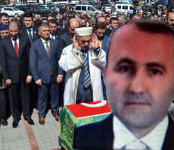 Şehit Savcı Kiraz İçin Rize’de Gıyabi Cenaze Namazı Kılındı