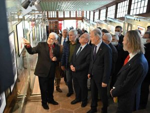 Eminönü Yeni Camii’nin 425 Yıllık Tarihi Kitaplaştırıldı