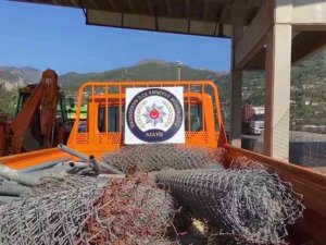 Hatay’da Otoyoldaki Tel Ve Demir Çitleri Çalan 2 Şüpheli Yakalandı