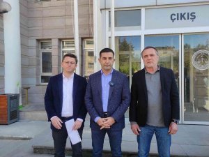 Kuşadası Belediye Başkanı Ömer Günel, Darp Edilen Yazar Ergün Poyraz’dan Şikayetçi Oldu