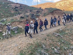 Bitlis’te 99 Göçmen Ve 6 Organizatör Yakalandı