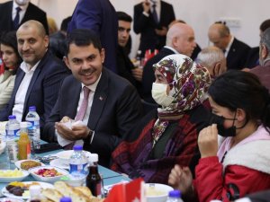 Bakan Kurum, Şehit Ve Gazi Aileleriyle İftarda Bir Araya Geldi