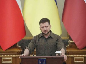 Zelenskiy: "Rus Petrolü İçin Kanlı Para Ödeniyor"