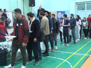 Burdur’da 350 Gence Esnafın Da Desteğiyle İftar Yemeği
