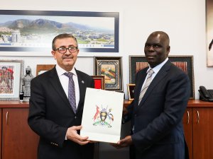 Uganda’dan Paü’ye Ayakkabıcılık Alanında İş Birliği Çağrısı