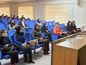 Başarılı Kadın Girişimciler Öğrencilerle Buluştu