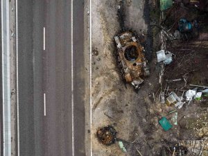 Brovary’den Çekilen Rus Güçlerinden “Misafirperverliğiniz İçin Teşekkür Ederiz” Mesajı