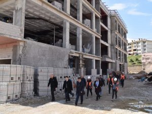Vali Gürel, Devam Eden Sağlık Yatırımlarını İnceledi
