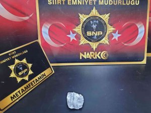 Siirt’te Şüpheli Şahıs Üzerinden Uyuşturucu Madde Ele Geçirildi