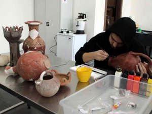 Depolardaki Kültepe Eserleri Müzelere Hazırlanıyor