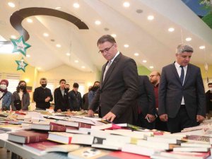 Liselere Uzmanlık Kütüphanesi