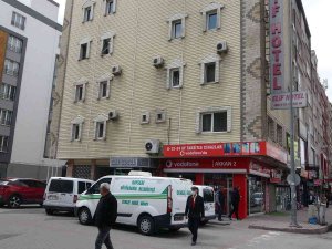 Otelde Şüpheli Ölüm