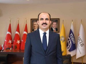 Başkan Altay İlk Kez Oruç Tutan Çocukları Bu Yıl Da Sevindiriyor