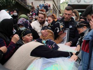 Erkek Arkadaşı Tarafından Öldürülen Genç Kadına Son Görev