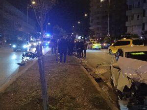 Ters Yönden Gelen Alkollü Sürücü Motosiklete Çarptı: 2 Yaralı