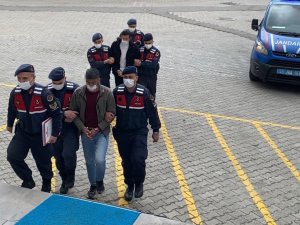 Kablo Hırsızları Jandarmadan Kaçamadı