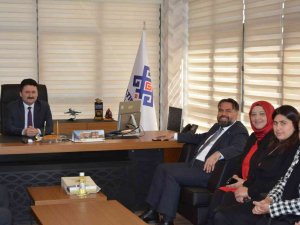 Ak Parti, Altıeylül’de Ramazan Ziyaretlerine Devam Etti