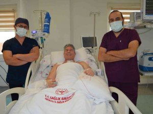 4’lü Bypass Ameliyatından Çıktı, Hekimler Yeni Yaşını Kutladı