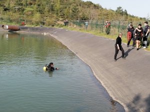 Kocaeli’de Sulama Göletine Giren Çocuk Kayboldu
