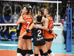 Fenerbahçe Opet Finalde
