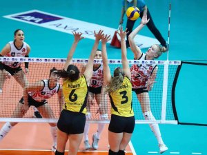 Kupa Voley’de İlk Finalist Vakıfbank