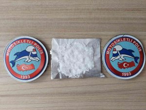 Şüphe Üzerine Durdurulan Şahsın Üzerinden Uyuşturucu Çıktı