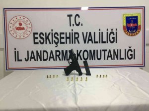 İ̇nşaatta Atış Talimi Yapan Şahsı Jandarma Ekipleri Yakaladı