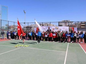Van’da Analig Tenis Grubu Müsabakaları Başladı