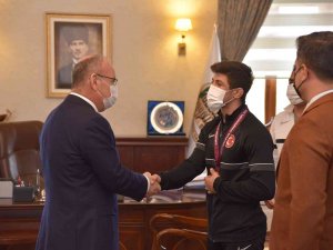Avrupa Şampiyonu Kerem Kamal’ın Gözü Dünya Şampiyonluğunda