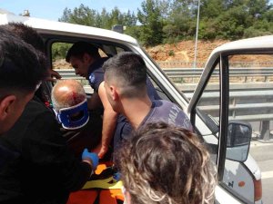 Yolun Acemisi Olan Sürücü Karar Veremeyince Kazaya Sebep Oldu: 2 Yaralı