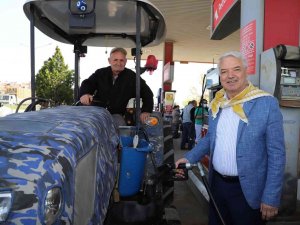 Başkan Bilgin’den Çiftçilere Mazot Desteği