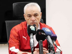 Rıza Çalımbay: “Alınan 1 Puan Gayet İyi”