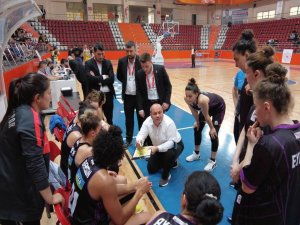Rize Belediyesi Uludağ'a Kaybetti Yarı Finale Yükselişi Erteledi