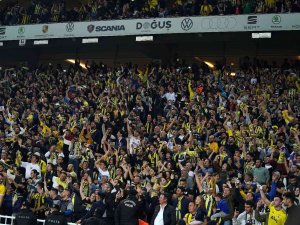 Kadıköy’de Tribünler Kapalı Gişe
